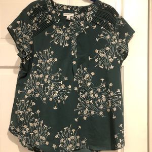 Pretty green floral blouse, size large